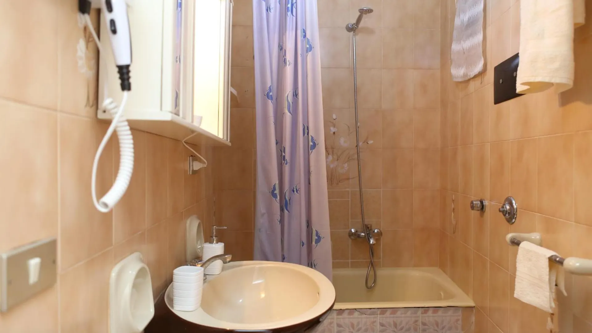 צ'פאלו Sotto La Rocca - Casa Vacanze A 5 Minuti Dal Mare 0*,
